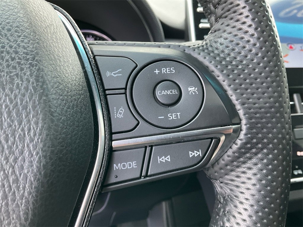 Used 2022 Toyota Avalon XSE image 35