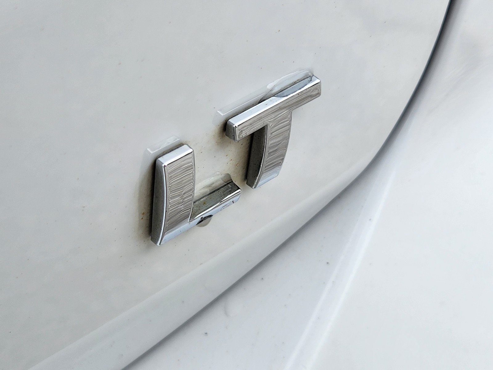 Used 2019 Chevrolet Equinox LT w/ Driver Convenience Package FWD image 26
