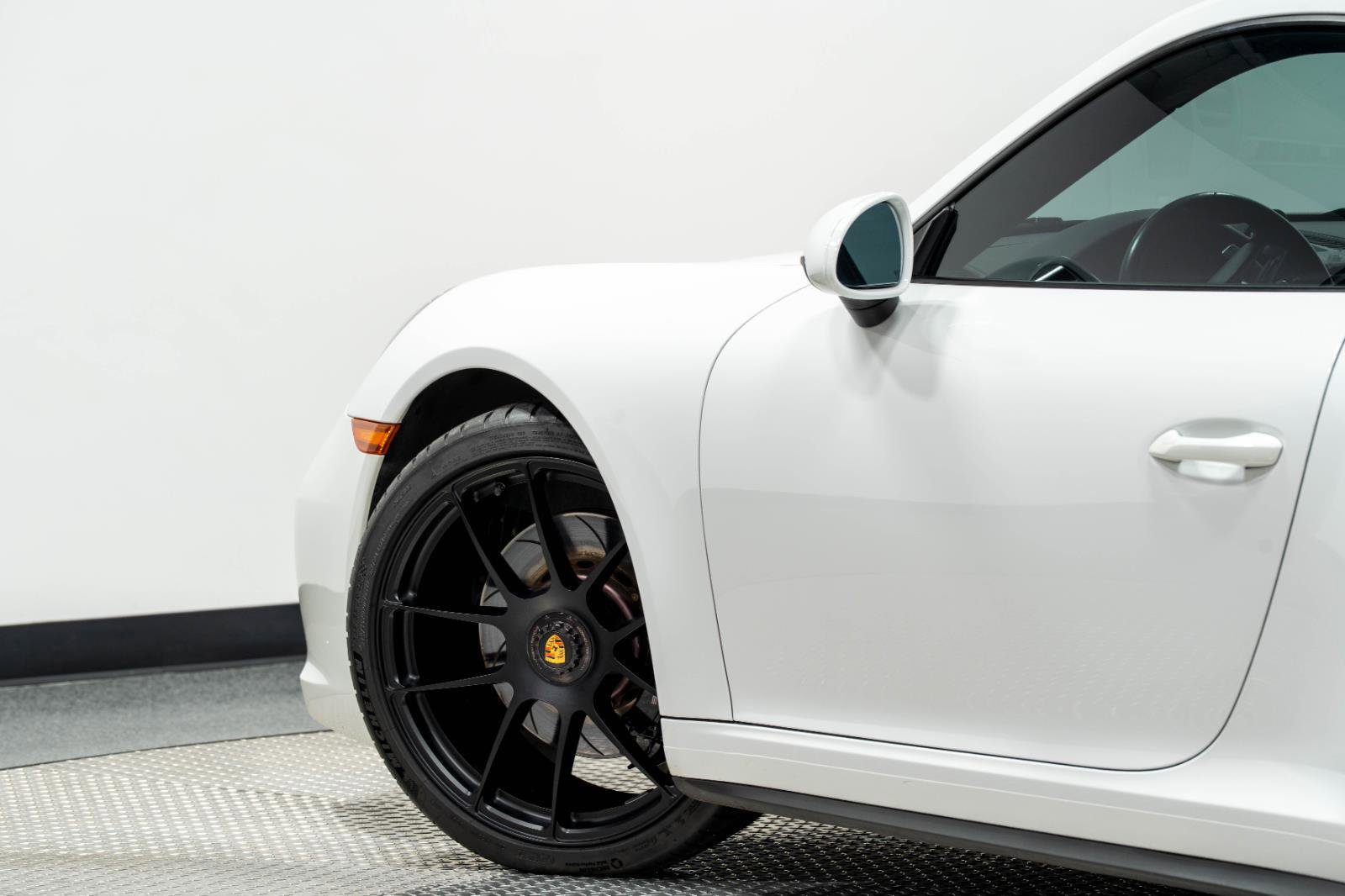 Used 2018 Porsche 911 Carrera GTS image 38