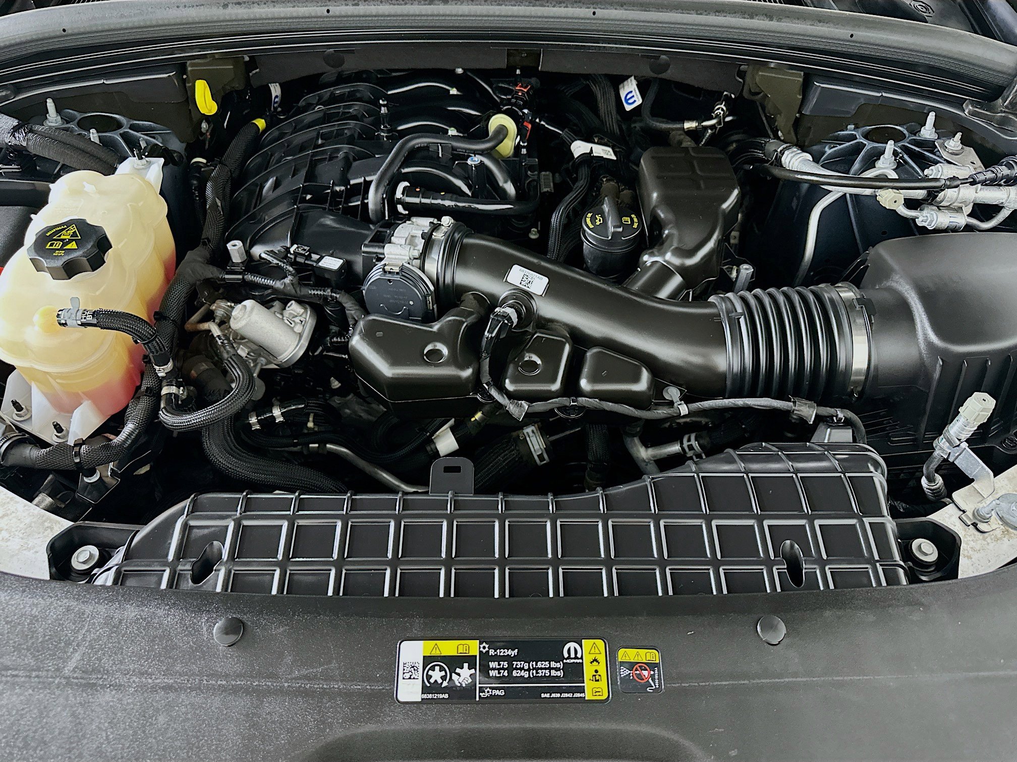 Used 2024 Jeep Grand Cherokee L Limited w/ Luxury Tech Group II image 34