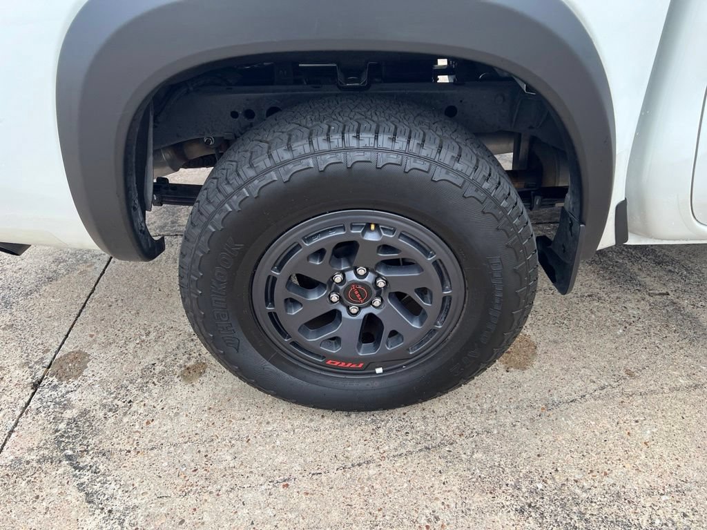 Used 2026 Nissan Frontier PRO-4X AWD/4WD image 17