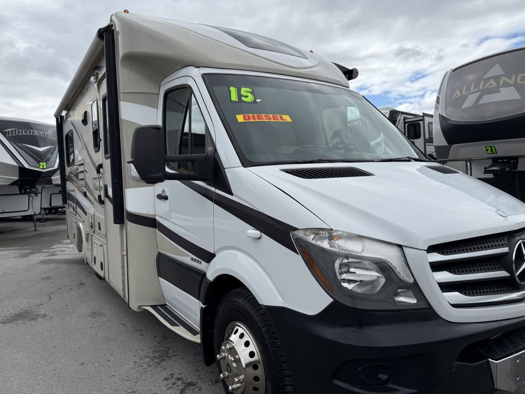 Used 2014 Mercedes-Benz Sprinter 3500 image 4