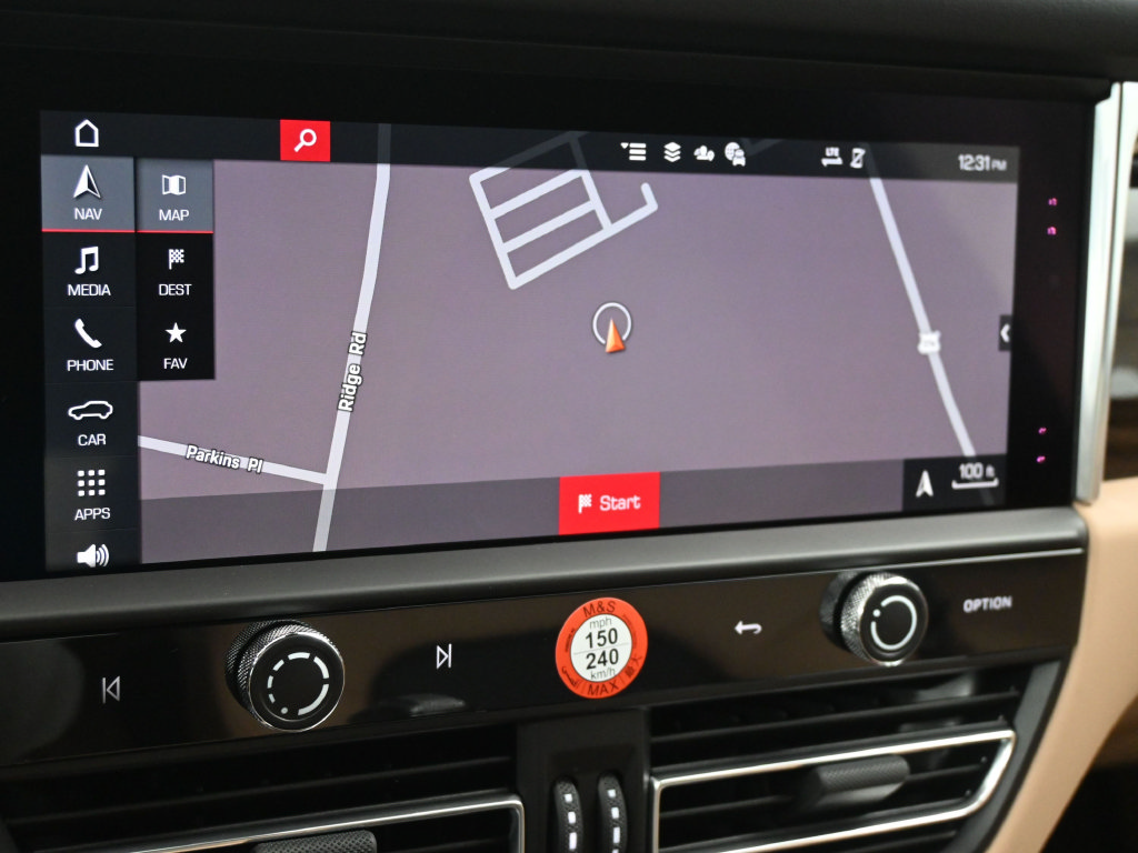 Certified 2026 Porsche Macan AWD/4WD image 16