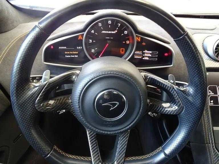 Used 2015 McLaren 650S Spider image 27