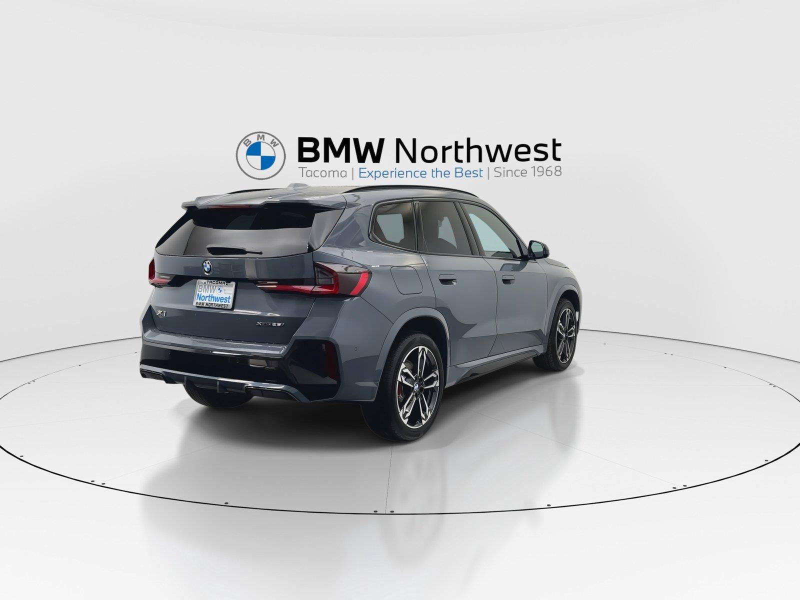 New 2027 BMW X1 xDrive28i AWD/4WD image 3