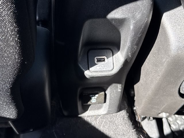 Used 2019 Jeep Renegade Altitude w/ Quick Order Package 2XM AWD/4WD image 23
