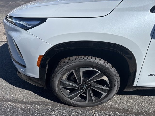 New 2026 Buick Enclave Sport Touring w/ Power Package image 4
