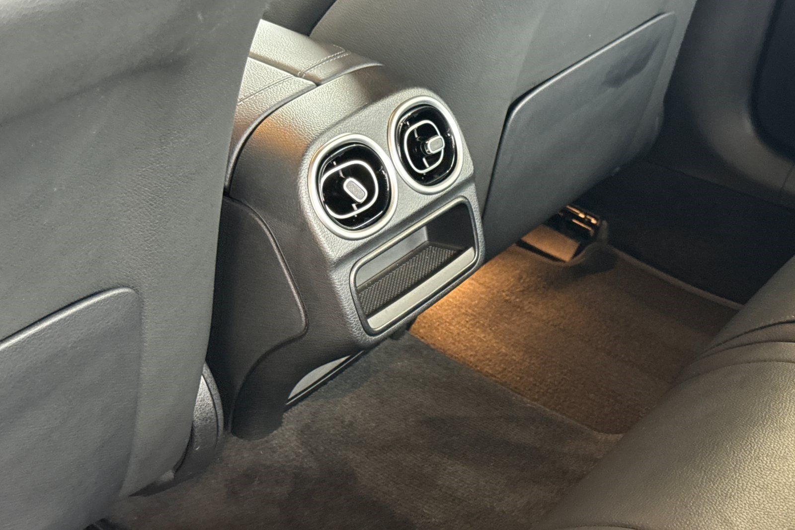 Used 2022 Mercedes-Benz C 300 Sedan image 16