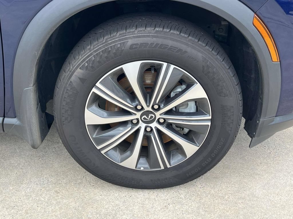 Used 2025 INFINITI QX60 Pure w/ Cargo Package FWD image 9