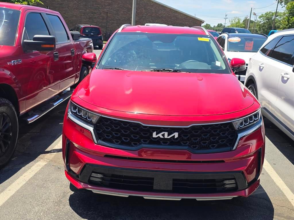 Certified 2023 Kia Sorento EX FWD image 2