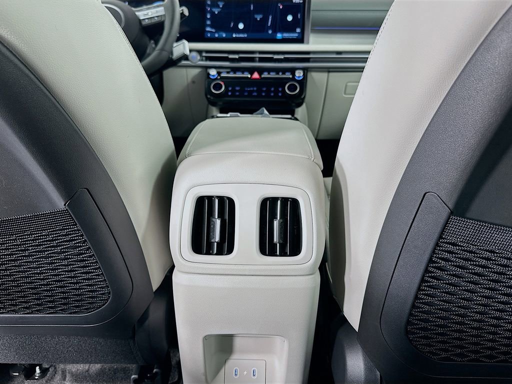 New 2026 Hyundai Tucson Limited image 18