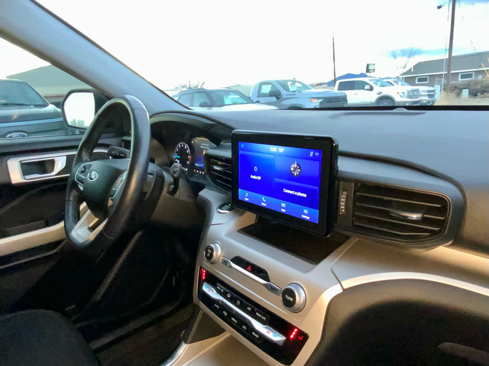 Used 2021 Ford Explorer XLT w/ Class III Trailer Tow Package image 39