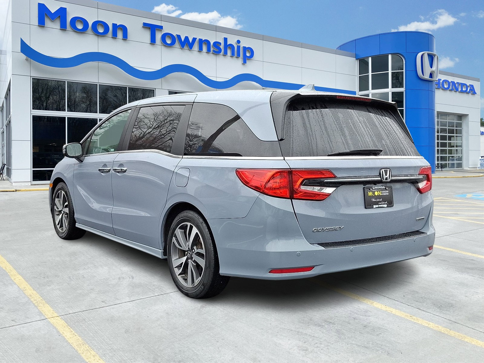 Used 2023 Honda Odyssey Touring image 4