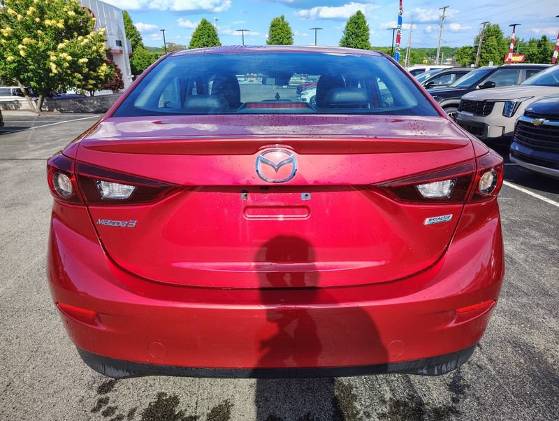 Used 2018 MAZDA MAZDA3 Touring FWD image 5