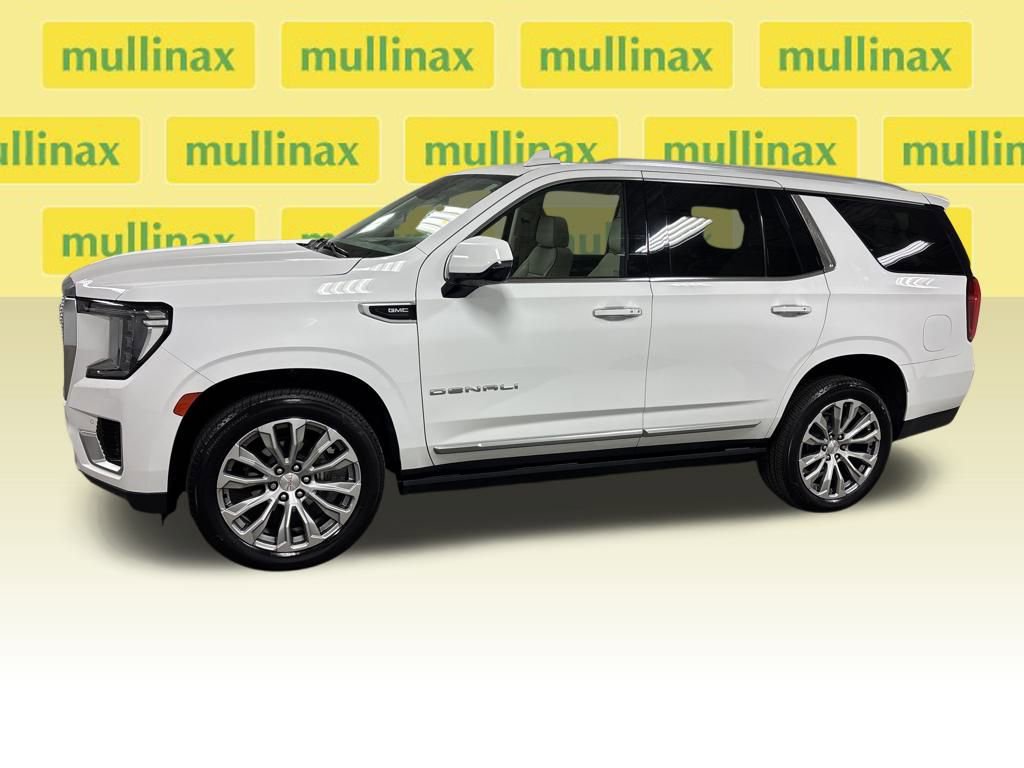 Used 2021 GMC Yukon Denali w/ Denali Premium Package image 9