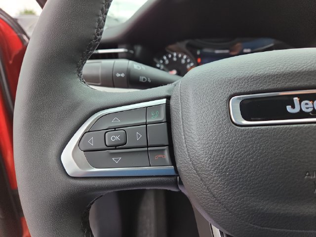 Used 2025 Jeep Compass Limited AWD/4WD image 20