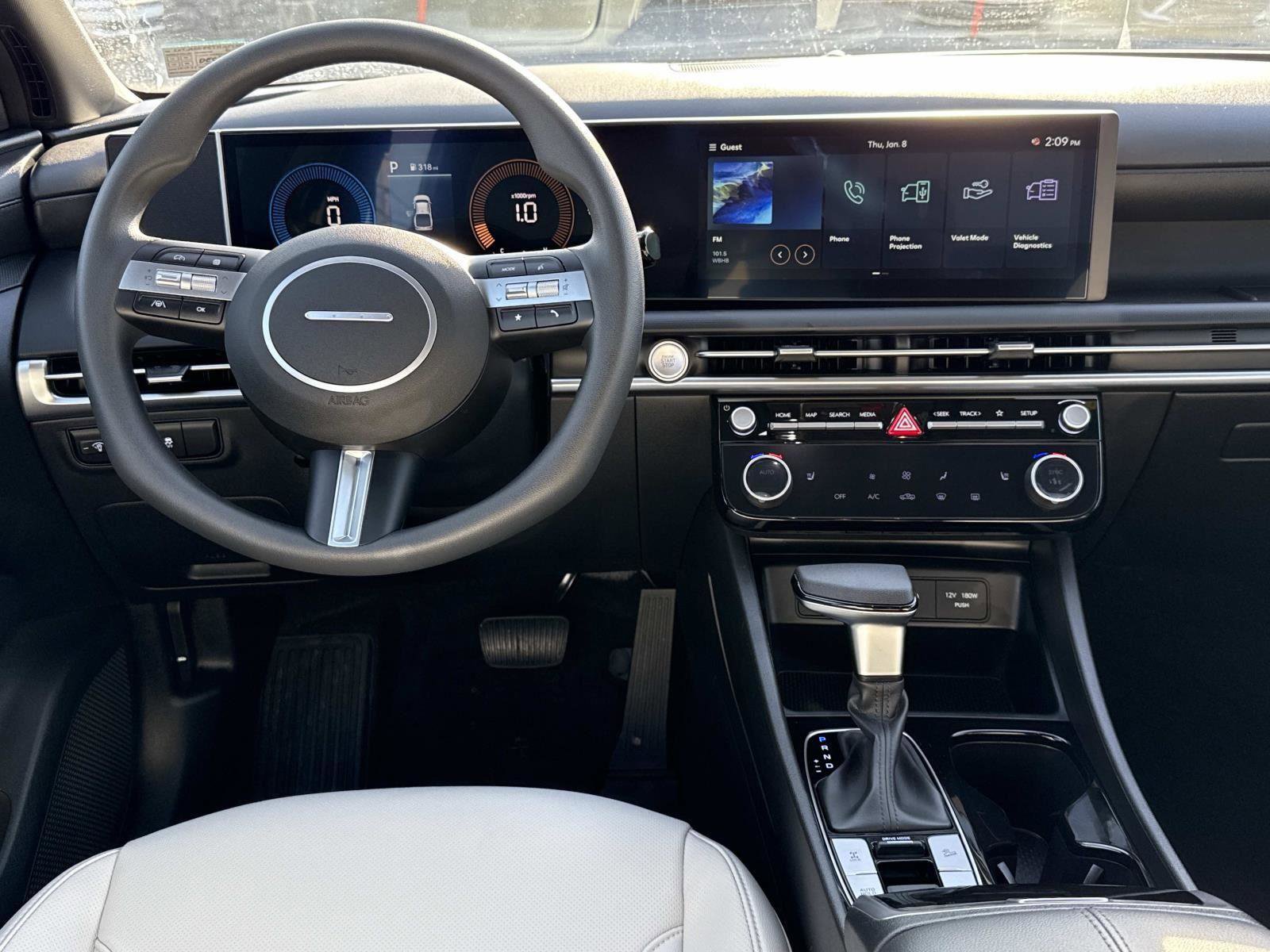 New 2026 Hyundai Santa Cruz SEL image 2