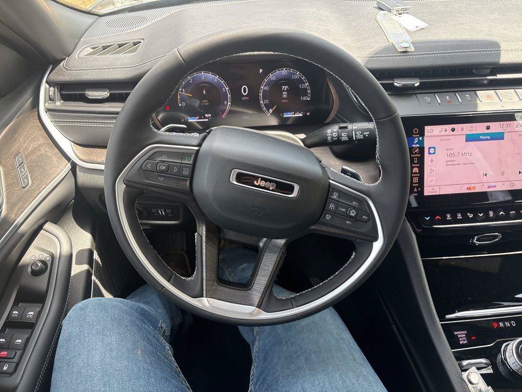 New 2026 Jeep Grand Cherokee L Limited AWD/4WD image 18