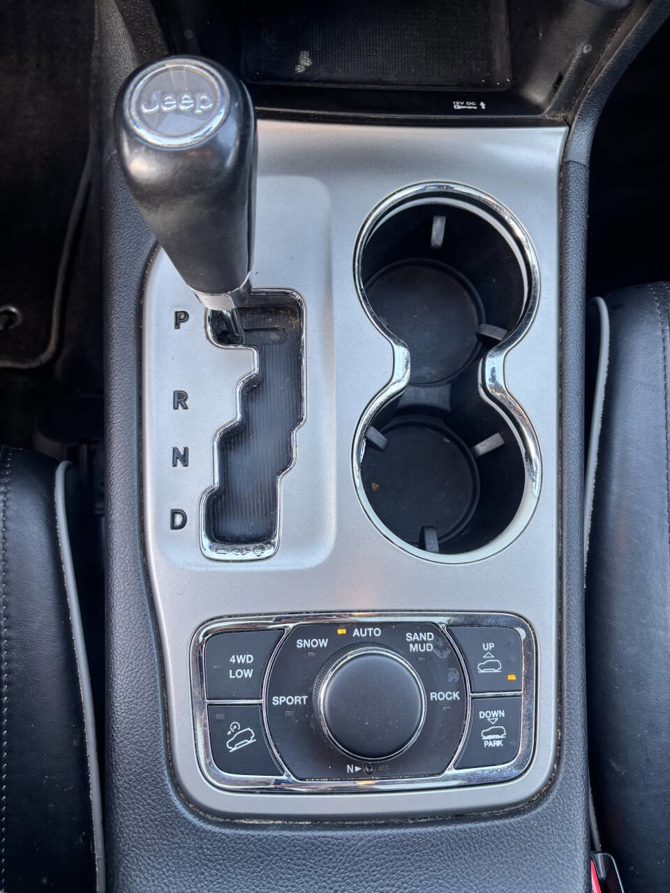 Used 2013 Jeep Grand Cherokee Overland w/ Advance Technology Group image 16