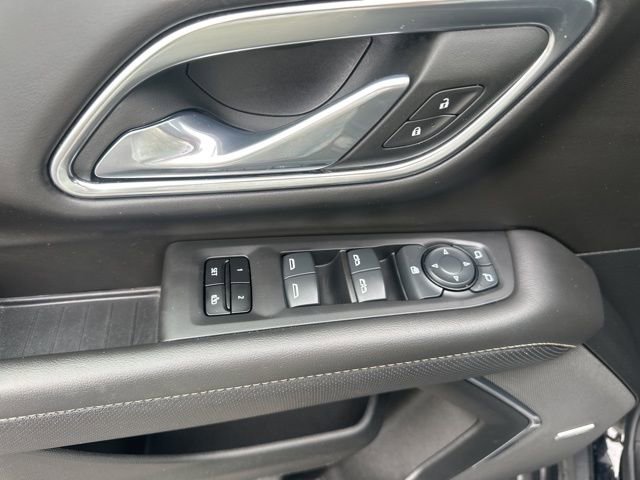 Used 2024 GMC Yukon SLT AWD/4WD image 10