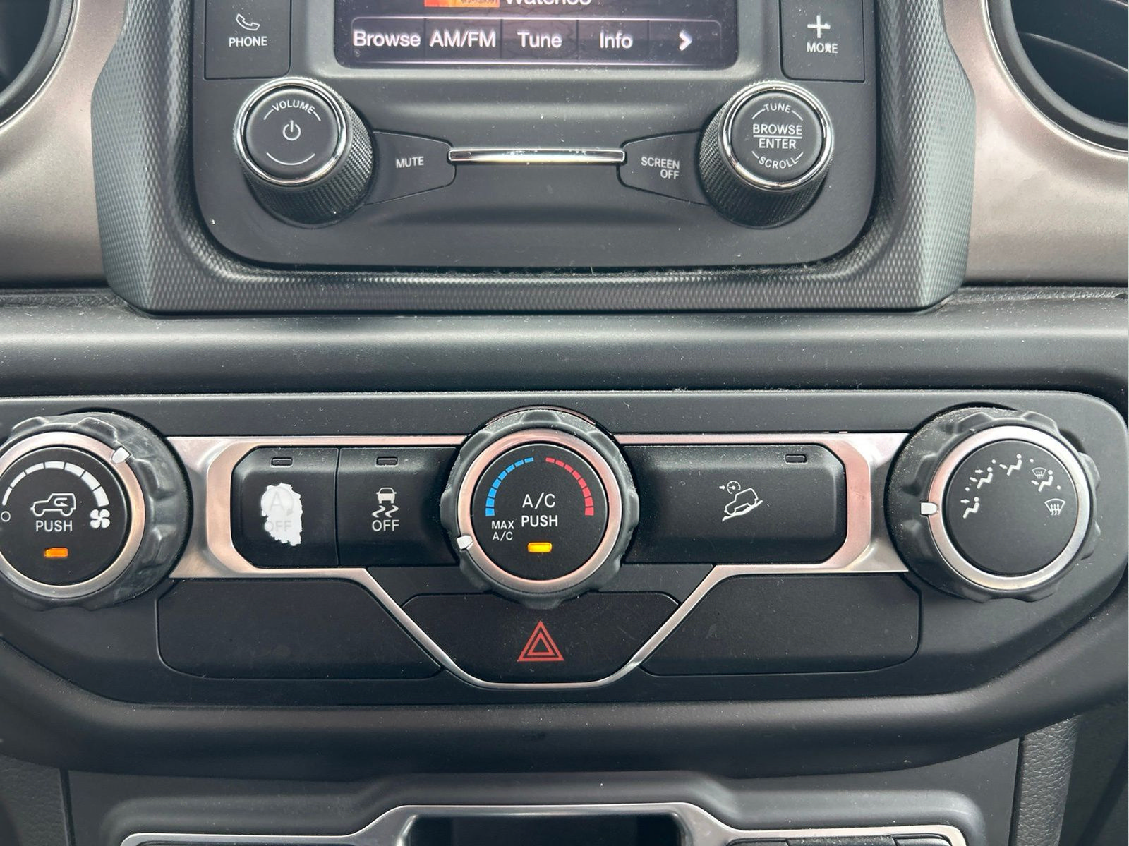 Certified 2020 Jeep Wrangler Sport AWD/4WD image 30