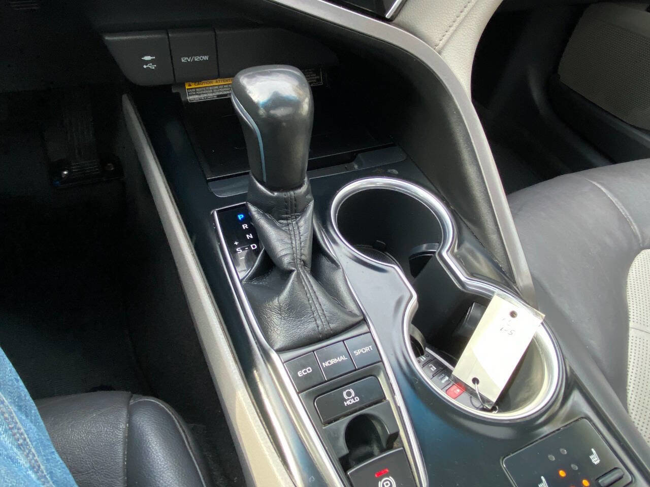 Used 2018 Toyota Camry XLE w/ Driver Assist Package FWD image 33