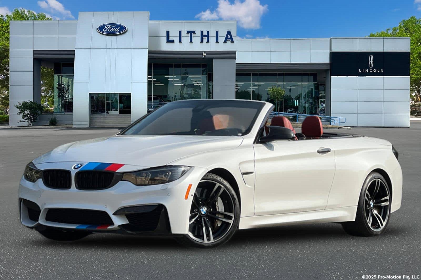 Used 2015 BMW M4 Convertible image 1