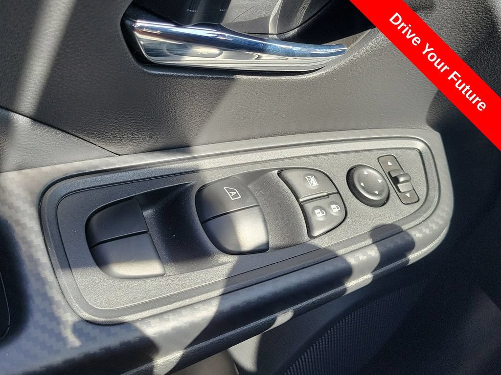 Used 2025 Nissan Versa SV w/ Trunk Package FWD image 18