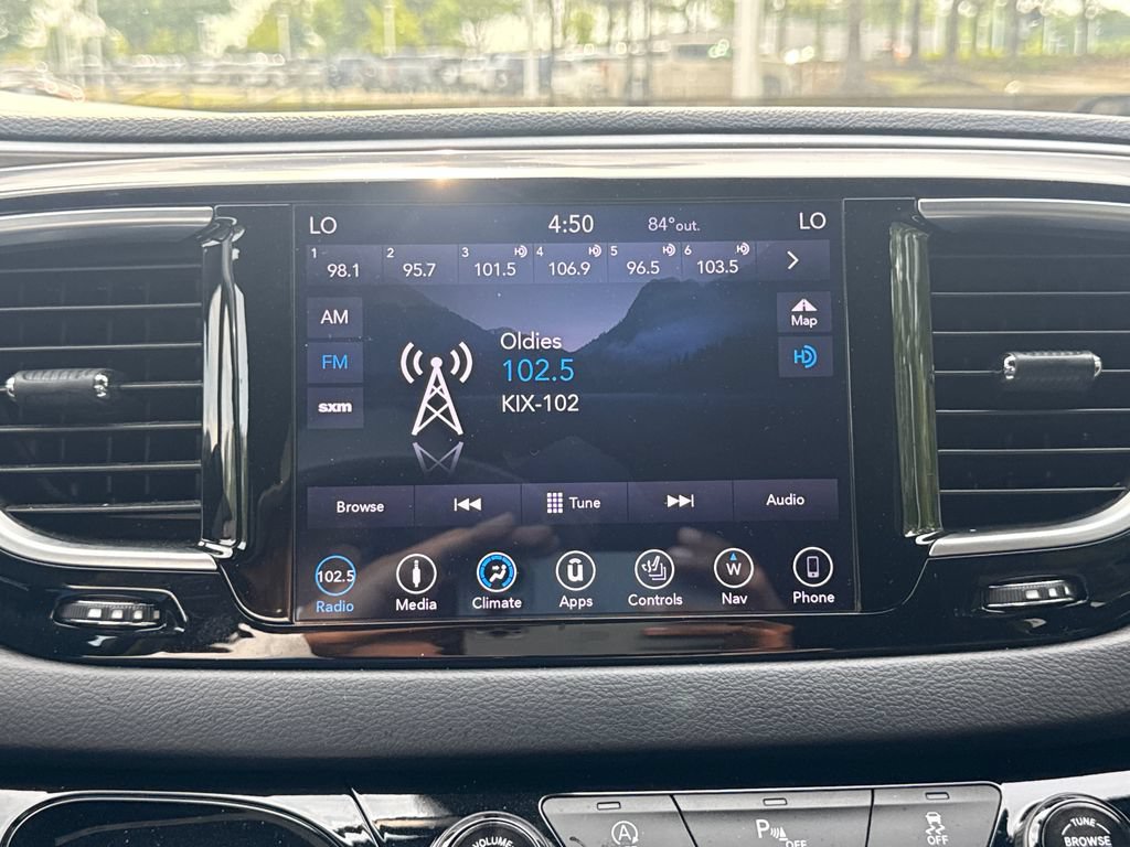 Used 2019 Chrysler Pacifica Touring Plus w/ S Appearance Package FWD image 25