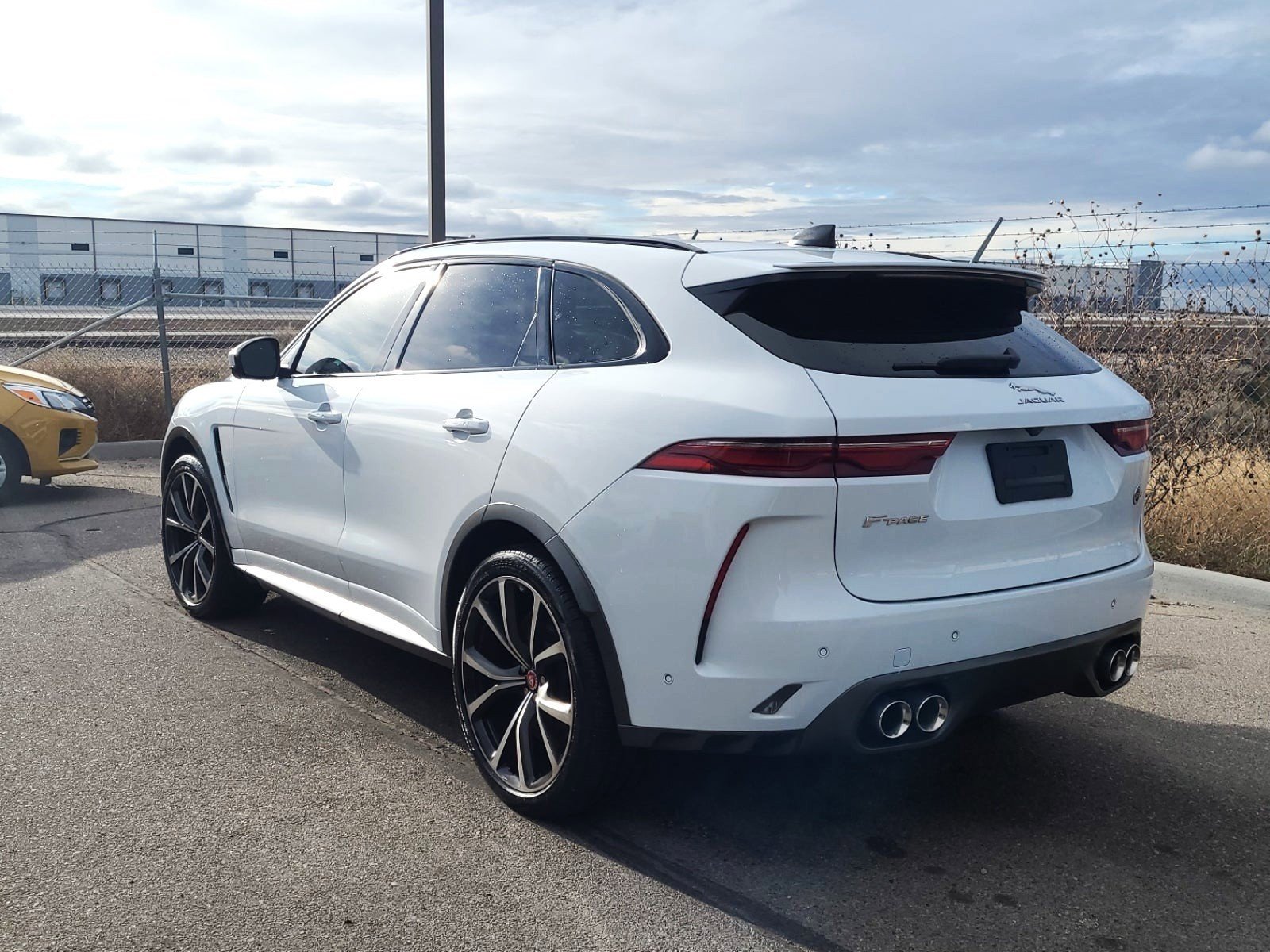 Used 2021 Jaguar F-PACE SVR image 4