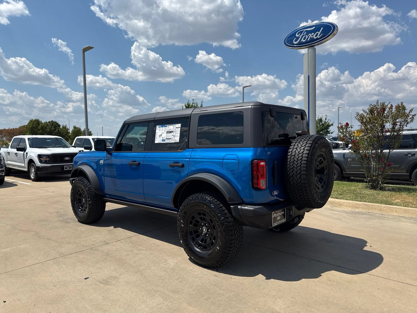New 2026 Ford Bronco Big Bend w/ Black Diamond Package AWD/4WD image 3