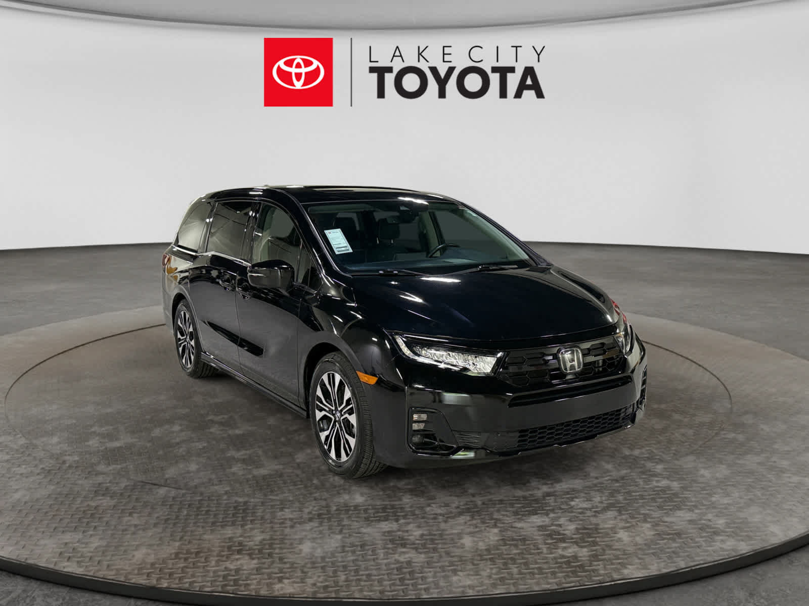 Used 2025 Honda Odyssey Elite image 13