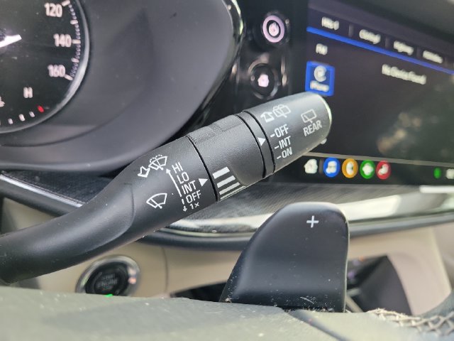 Used 2023 Buick Envision Avenir AWD/4WD image 26