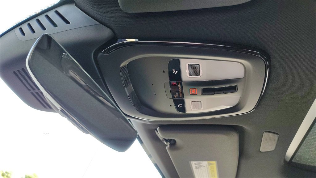 New 2026 Volvo XC60 B5 Plus w/ Climate Package image 21