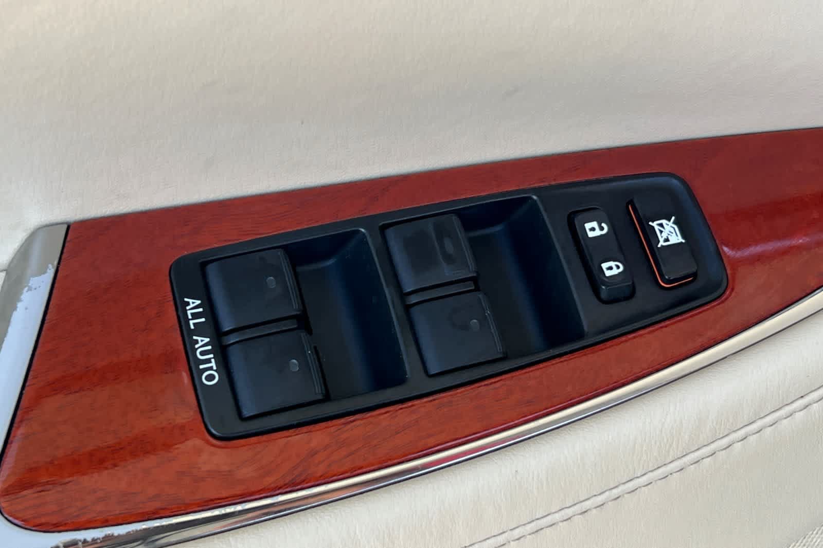 Used 2011 Lexus ES 350 FWD image 13