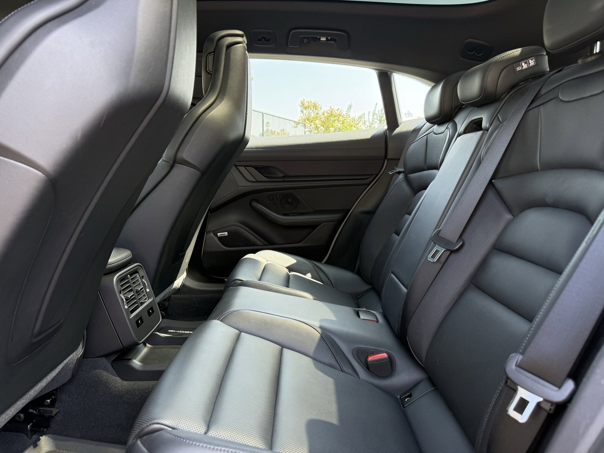 Certified 2023 Porsche Taycan 4S image 30