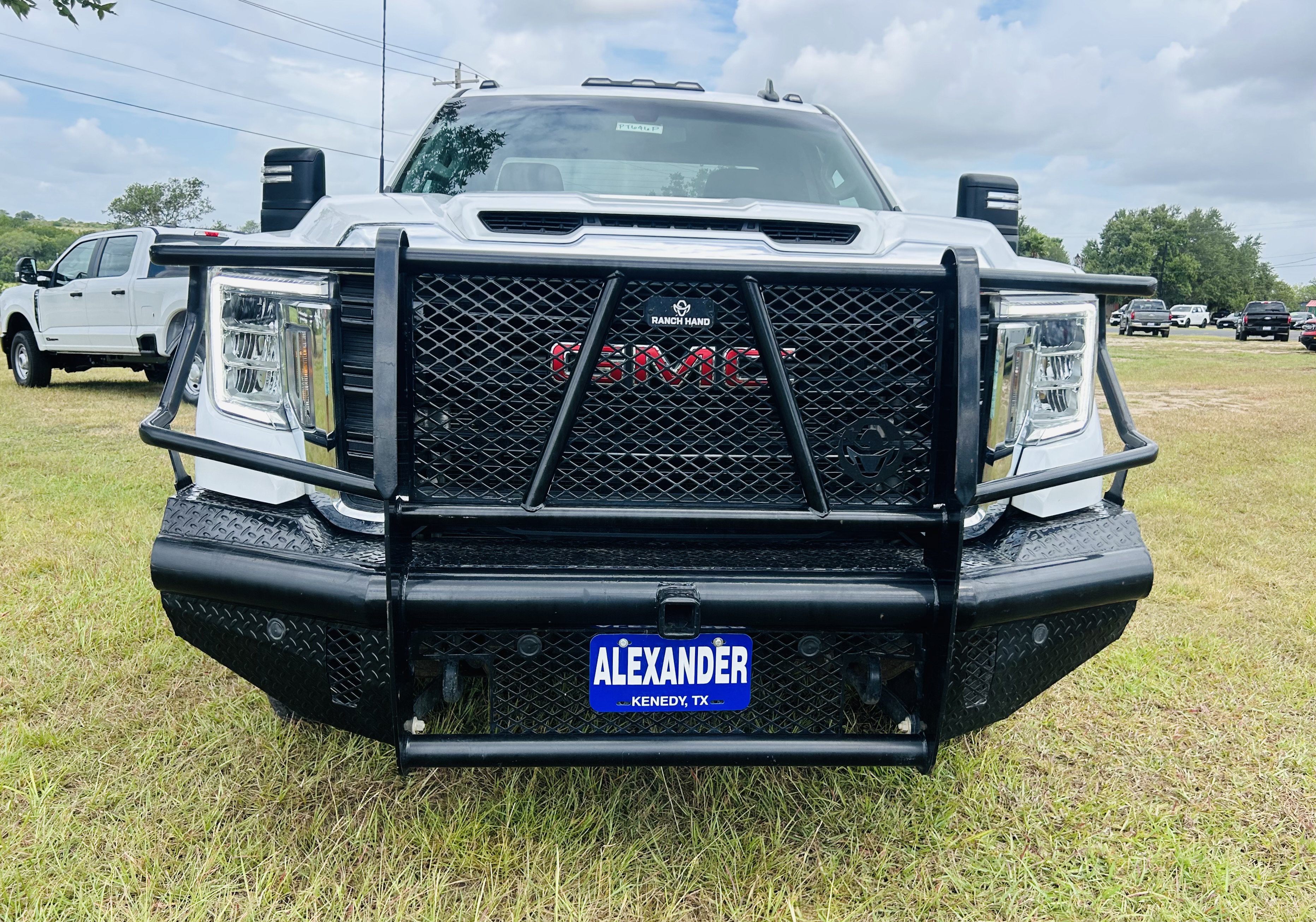 Used 2023 GMC Sierra 3500 Pro w/ Convenience Package AWD/4WD image 12