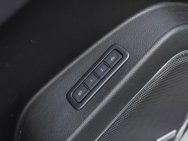 Used 2019 Chevrolet Suburban Premier image 49