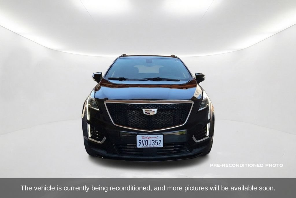 Used 2021 Cadillac XT5 Sportv w/ Platinum Package AWD/4WD image 2