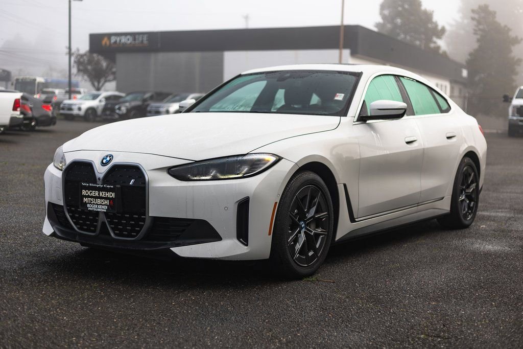 Used 2024 BMW i4 xDrive40i AWD/4WD image 4
