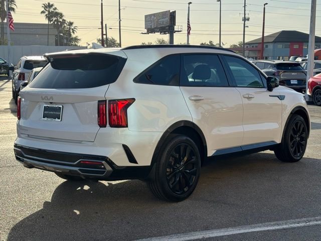 Used 2023 Kia Sorento SX image 5