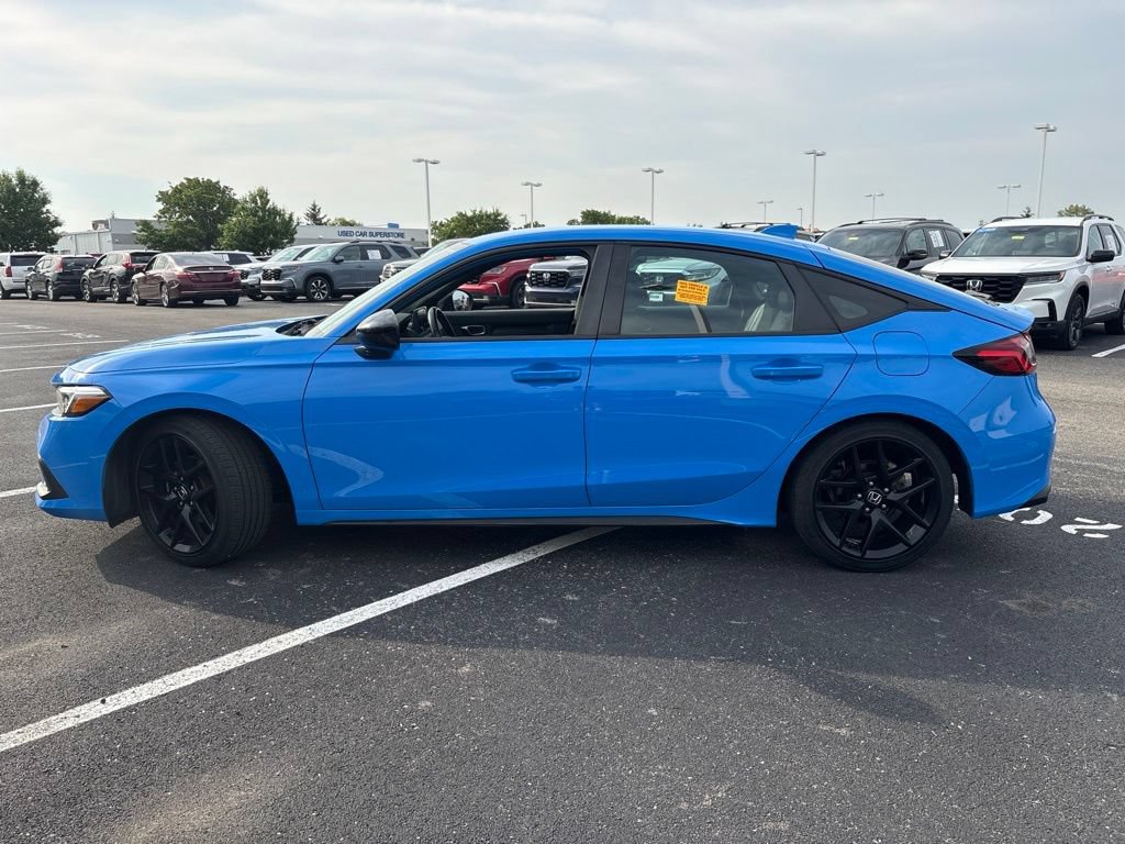 Used 2023 Honda Civic Sport image 4