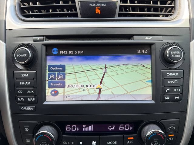 Used 2016 Nissan Altima 3.5 SL FWD image 12