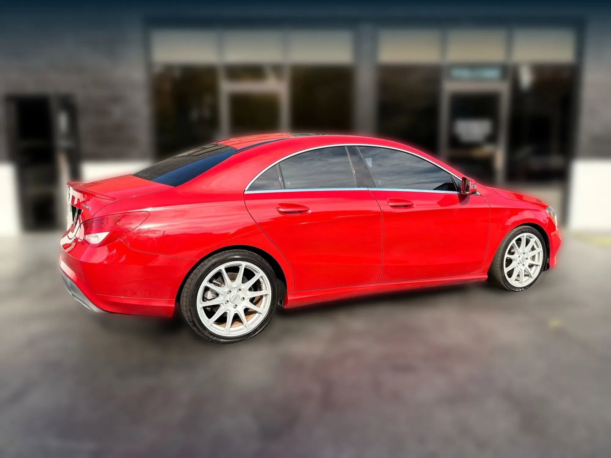 Used 2018 Mercedes-Benz CLA 250 4MATIC image 5