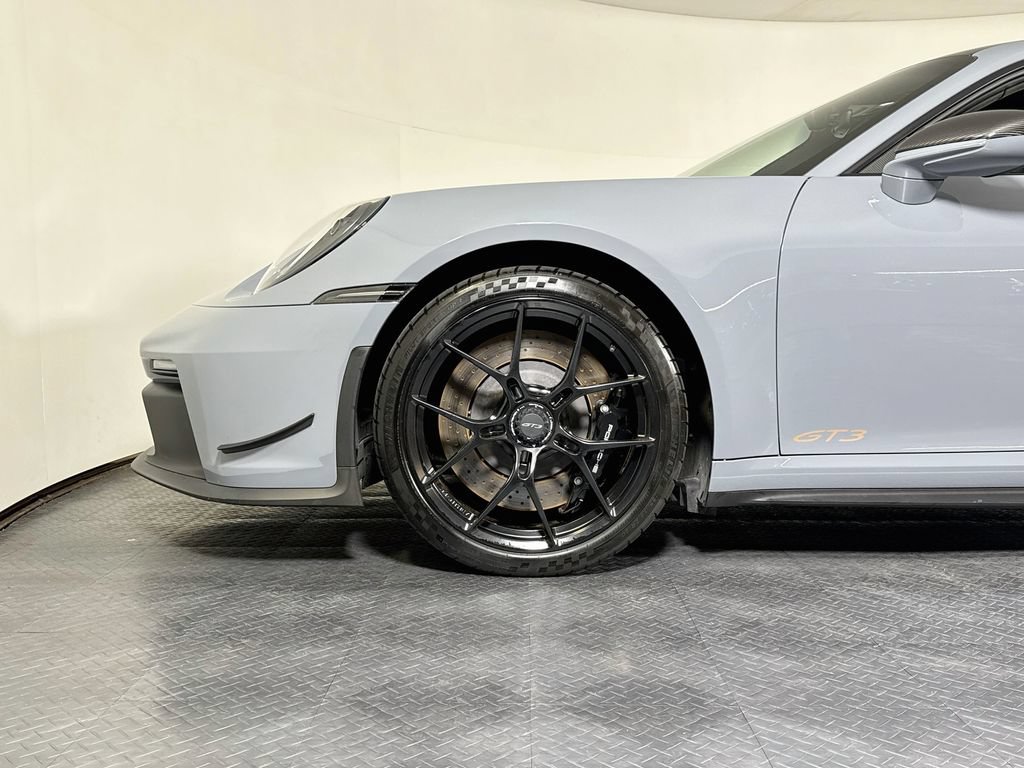 Certified 2023 Porsche 911 GT3 RWD image 31