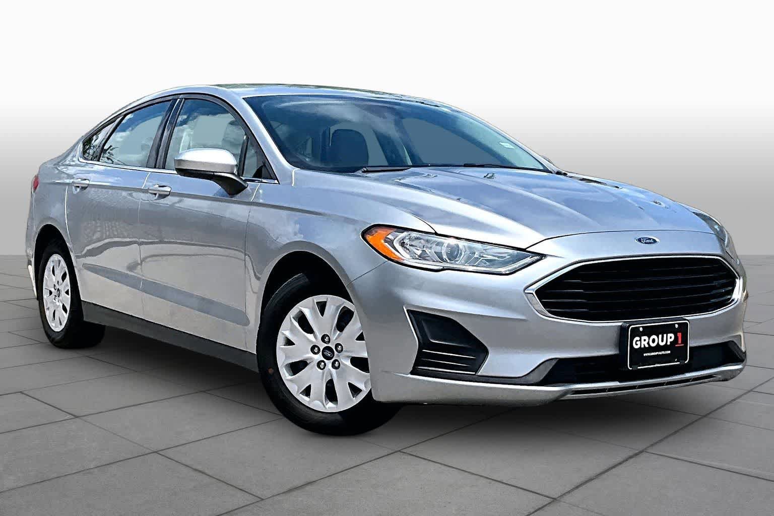 Used 2020 Ford Fusion S FWD image 3