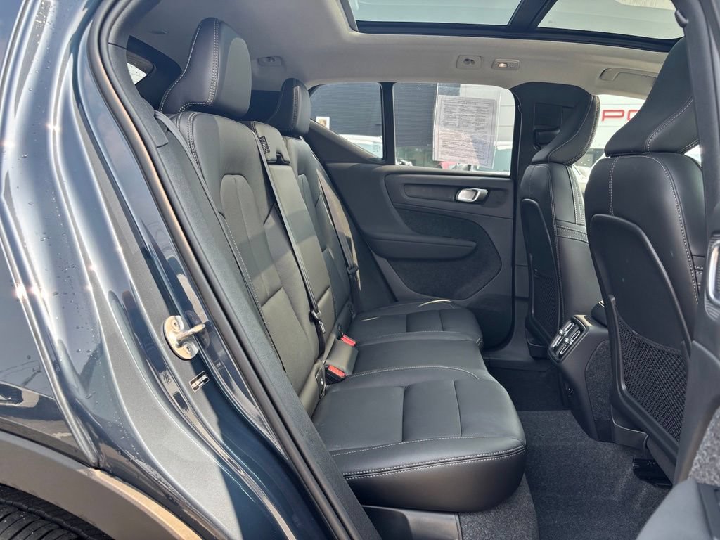 Certified 2026 Volvo XC40 B5 Core w/ Climate Package AWD/4WD image 23