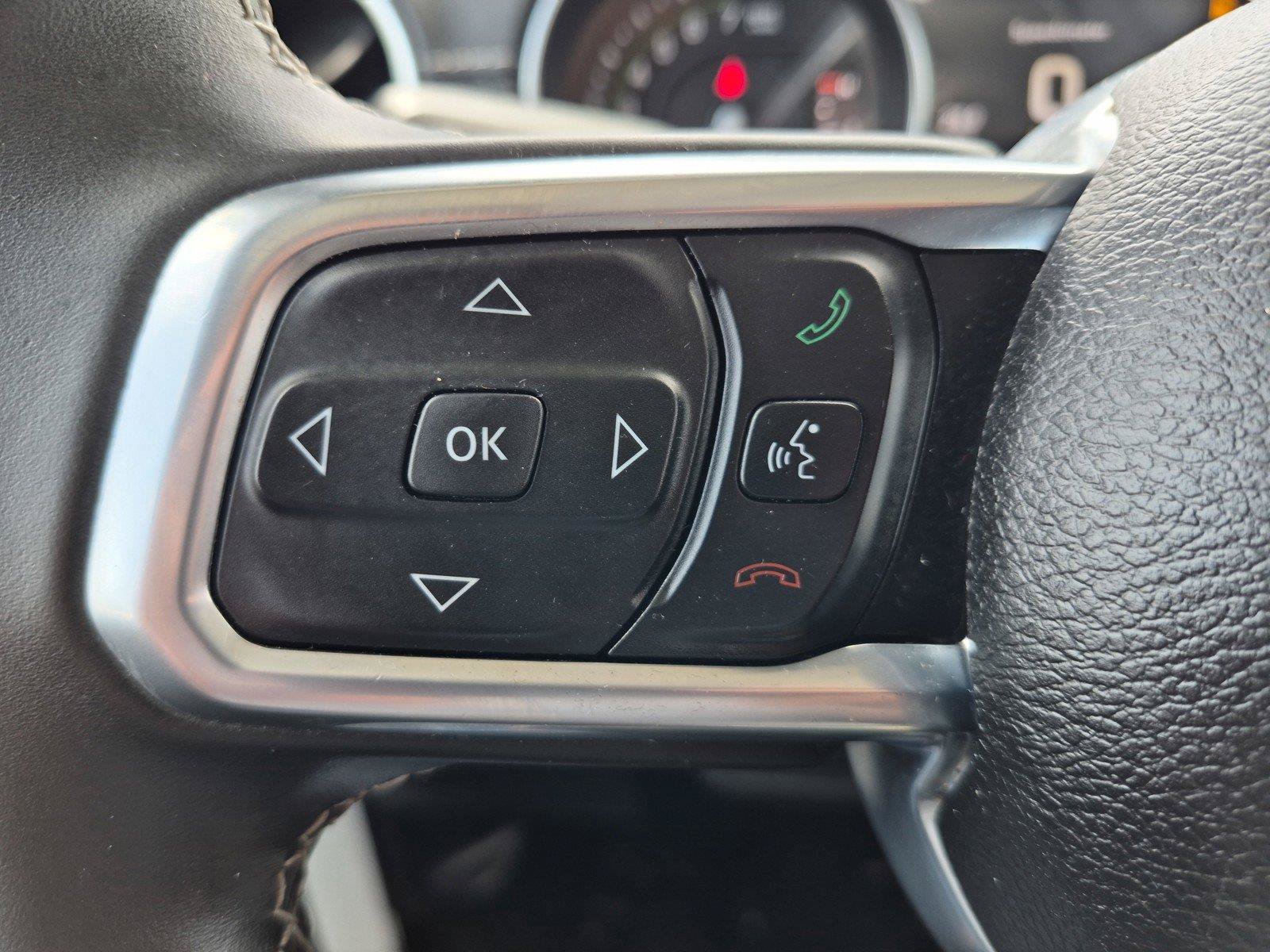 Used 2022 Jeep Wrangler Unlimited Sahara AWD/4WD image 25