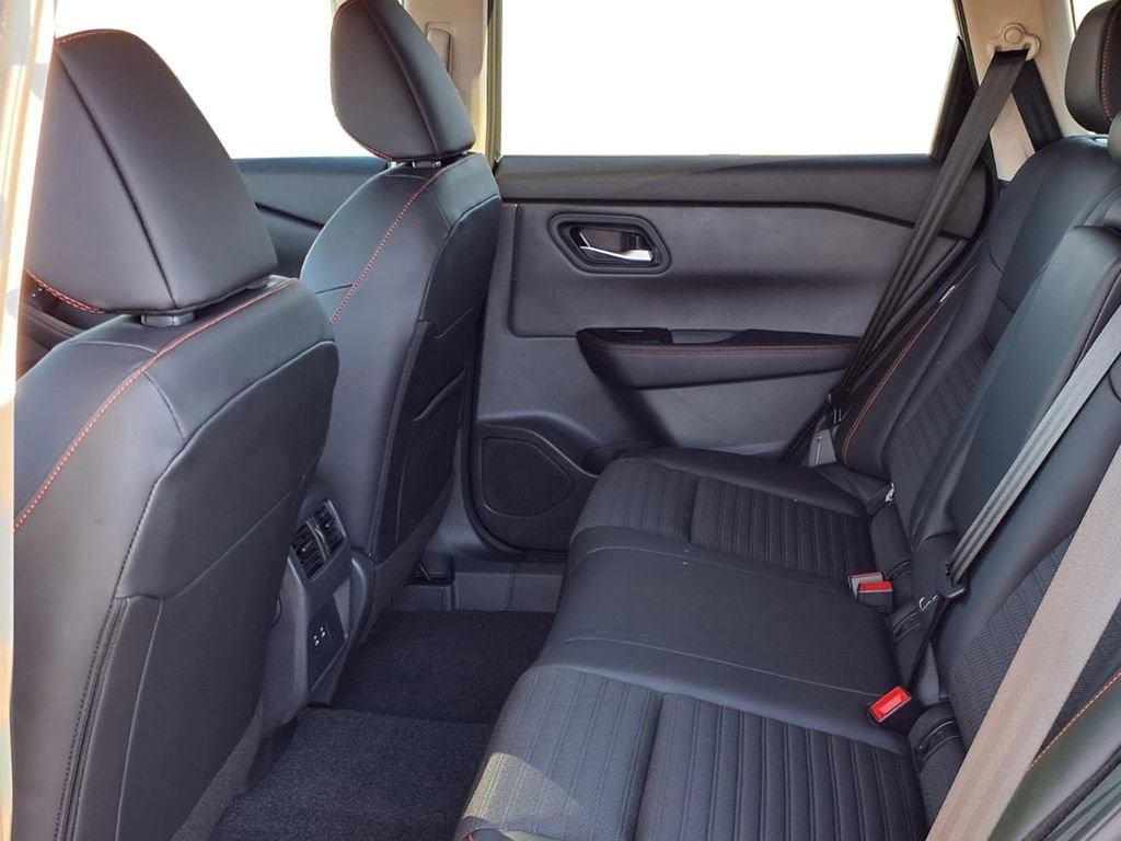 New 2026 Nissan Rogue SV AWD/4WD image 22