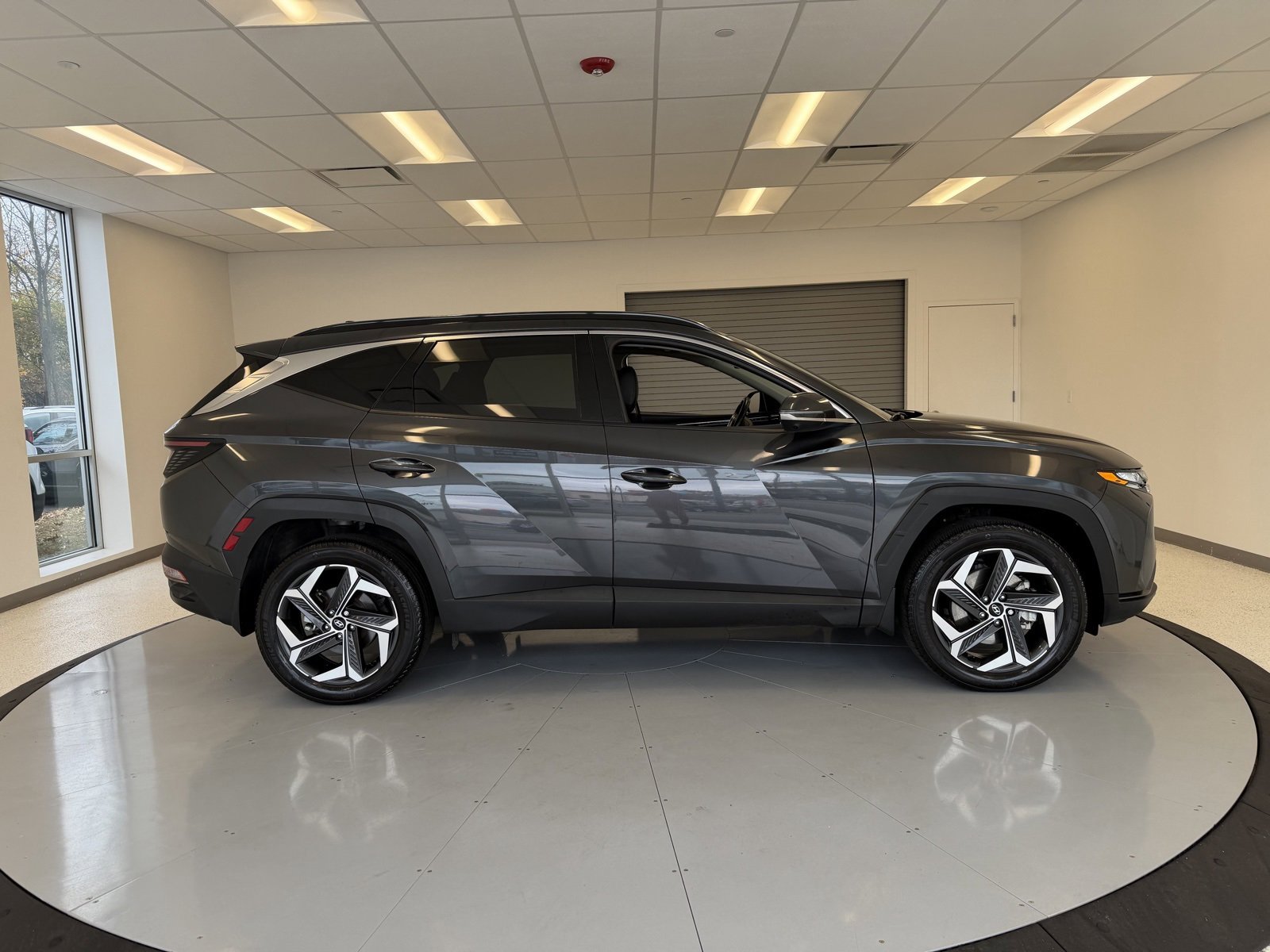 Used 2023 Hyundai Tucson Limited w/ Cargo Package image 68